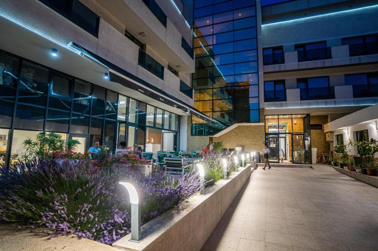 Hotel Prestige Mamaia Exterior photo