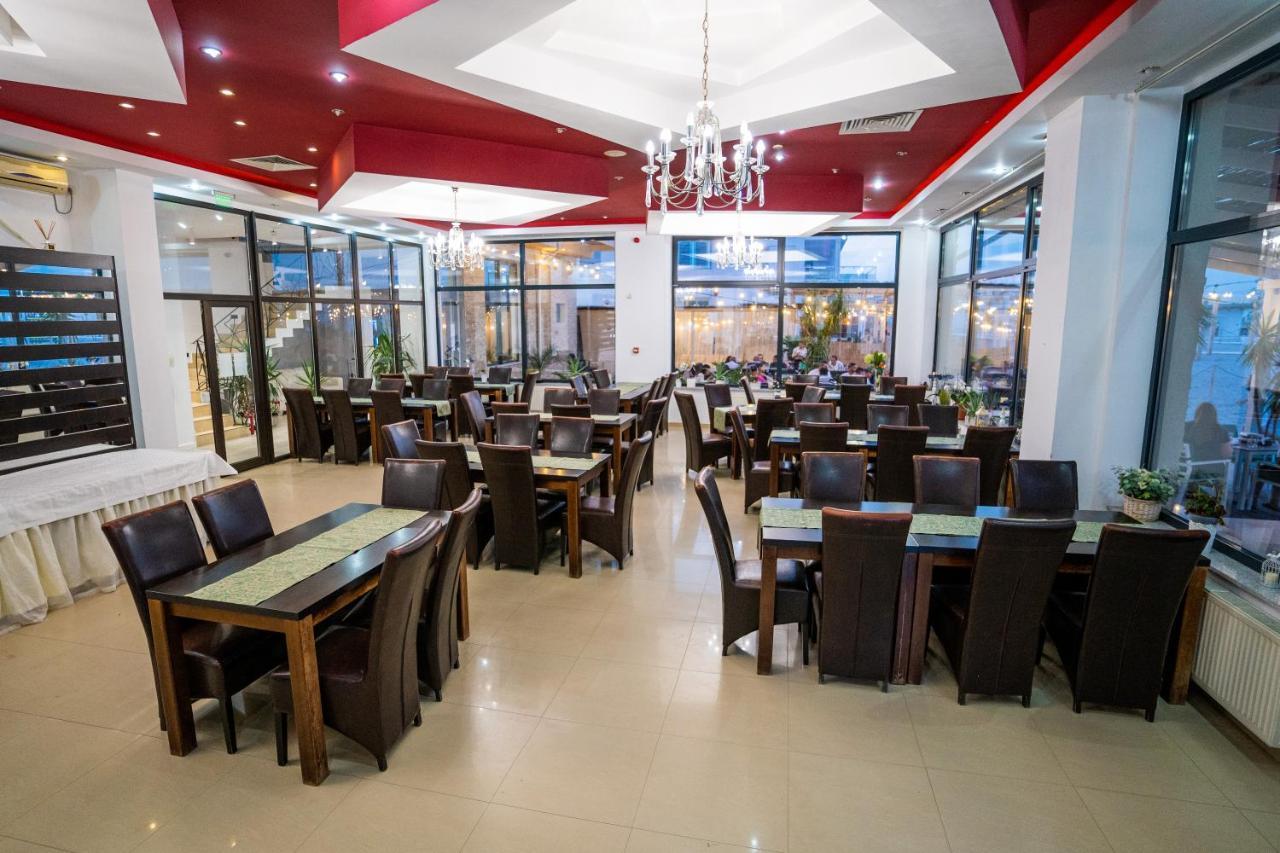 Hotel Prestige Mamaia Exterior photo