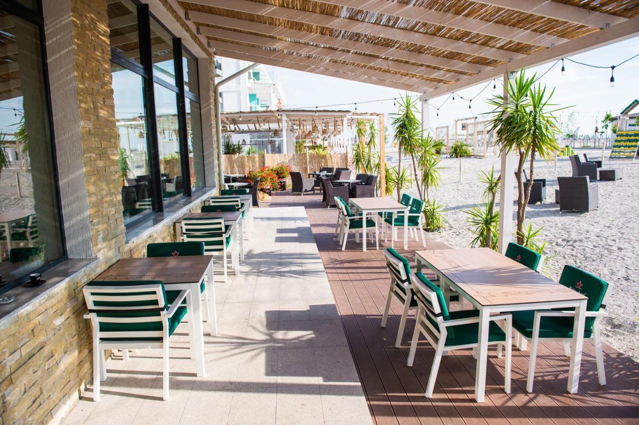 Hotel Prestige Mamaia Exterior photo